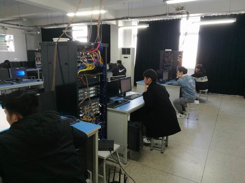 依托產業學院平臺，華為認證再結碩果 計算機工程學院24名學生通過華為HCIP-Datacom認證，夯實計算機網絡工程施工核心能力