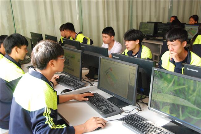 玉溪工業(yè)財貿(mào)學校2019年計算機網(wǎng)絡工程施工專業(yè)招生簡介